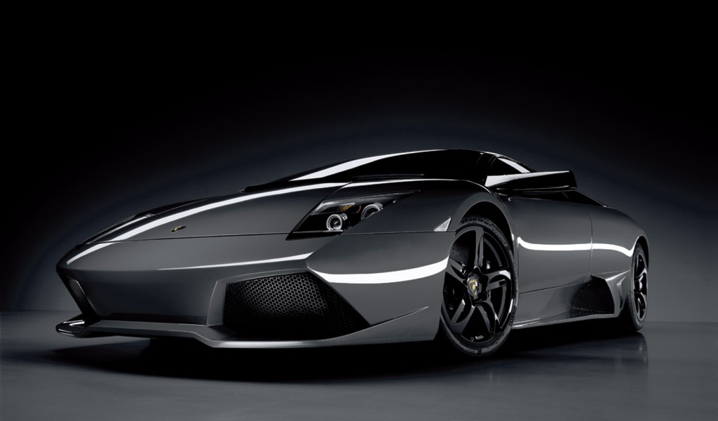 Красивый автомобиль Lamborghini Diablo