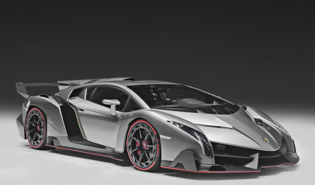 Автомобиль марки Lamborghini модели Veneno