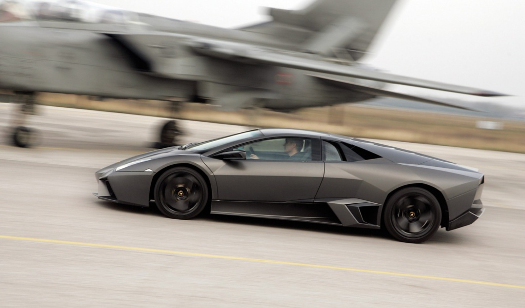 Дизайн автомобиля Lamborghini Reventon