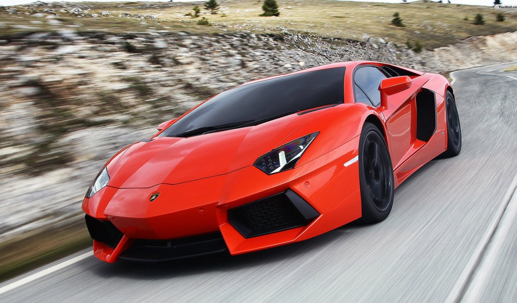 Новый автомобиль Lamborghini Aventador