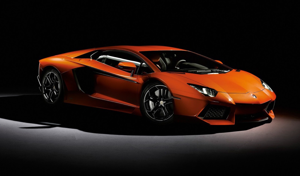 Надежный автомобиль Lamborghini Avendator 2014