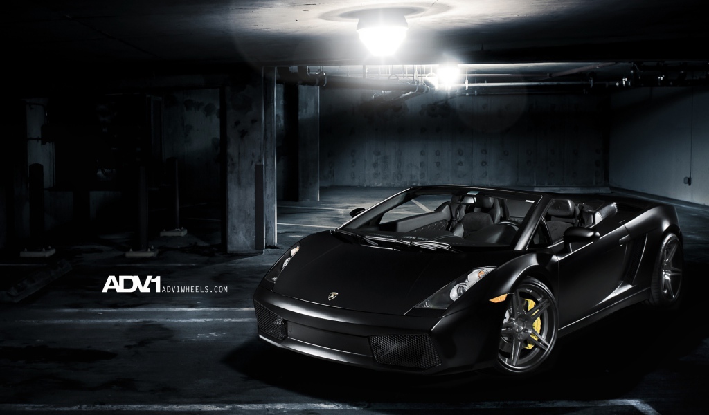 Черный Lamborghini Gallardo Spyder