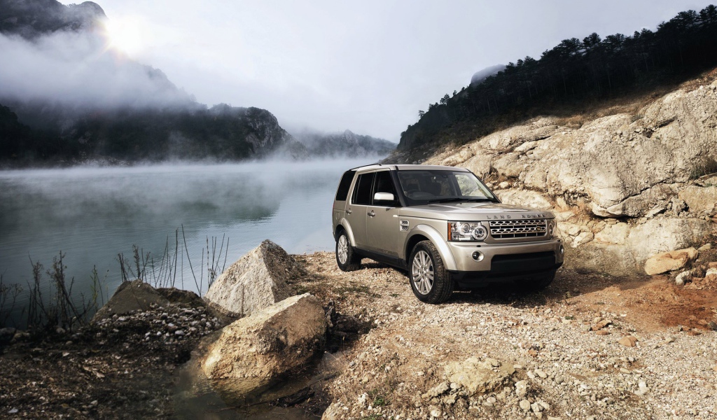 Надежный автомобиль Land Rover Discovery 3