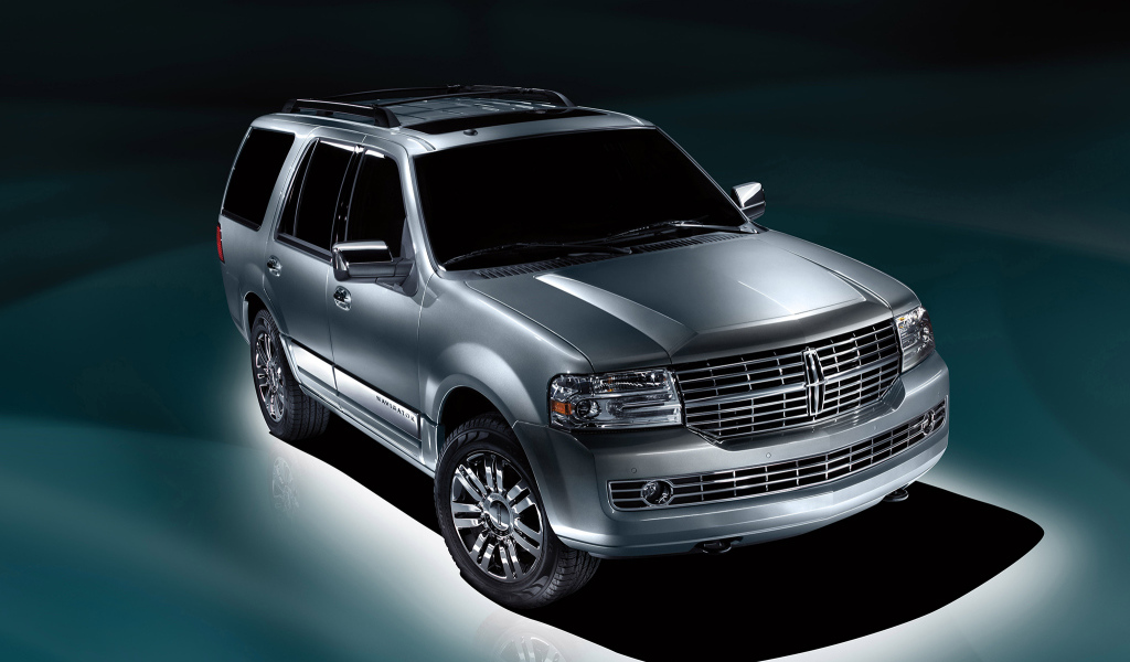 Надежная машина Lincoln Navigator 2014