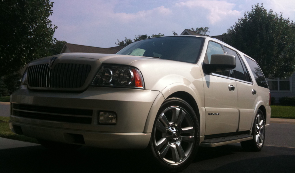 Тест драйв автомобиля Lincoln Navigator