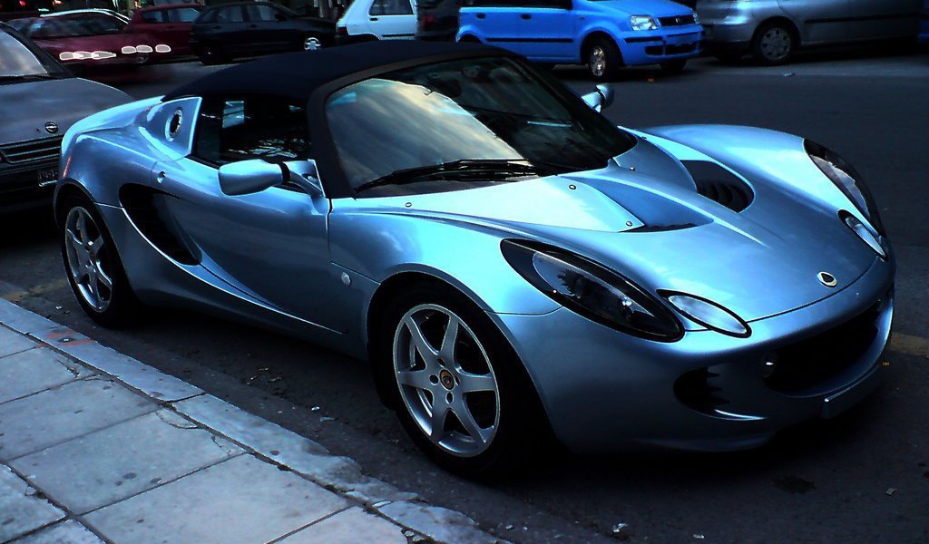 Городской житель Lotus Elise