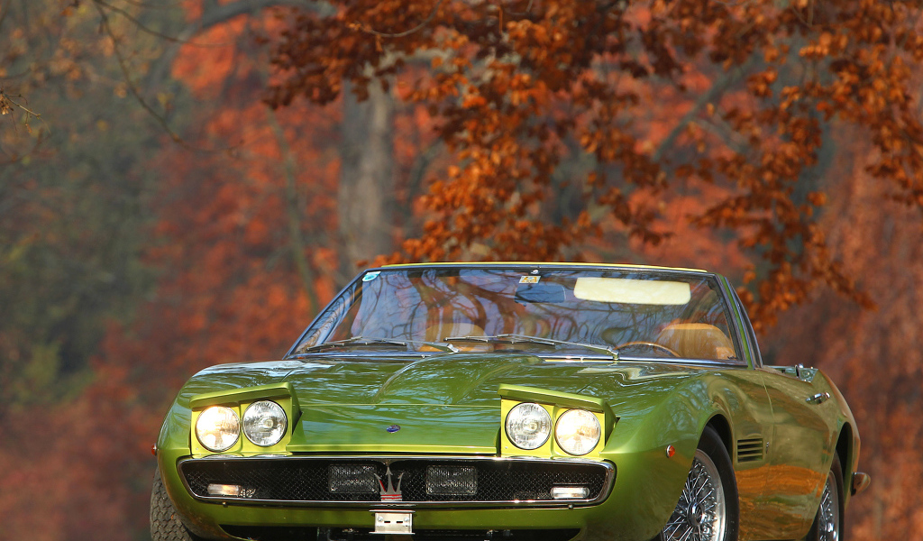 Дизайн автомобиля Maserati Indy