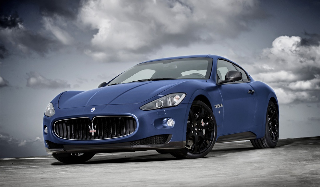 Надежная машина Maserati Granturismo