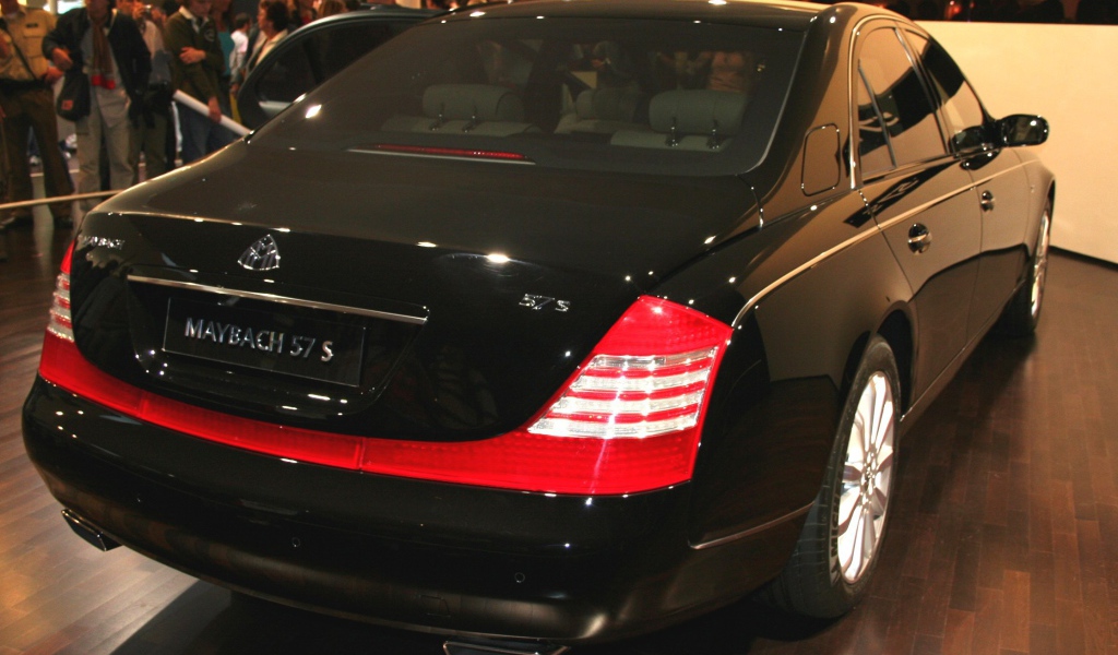  Надежный автомобиль Maybach  57