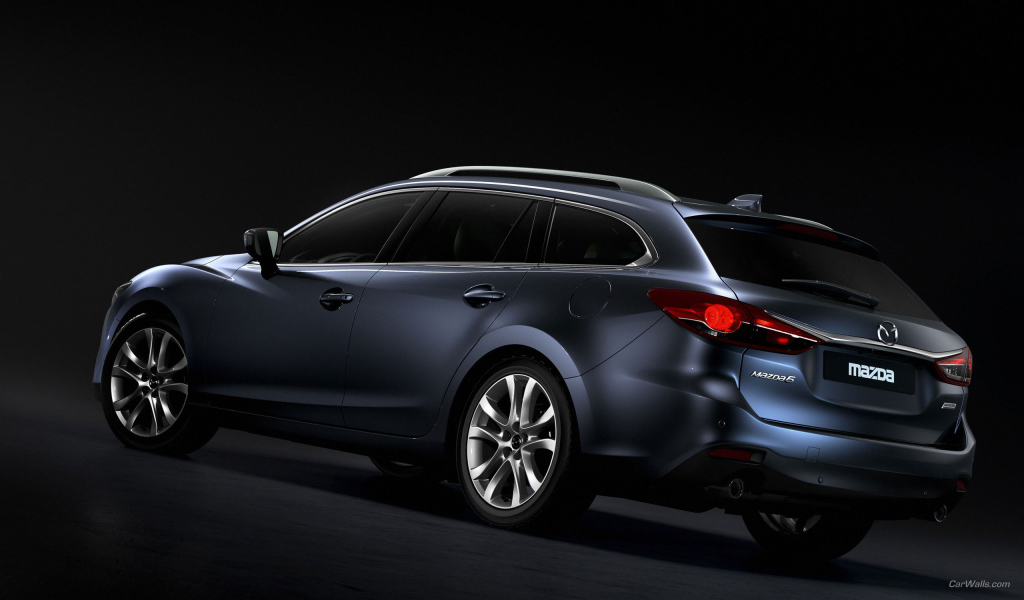 Автомобиль марки Mazda модели 6