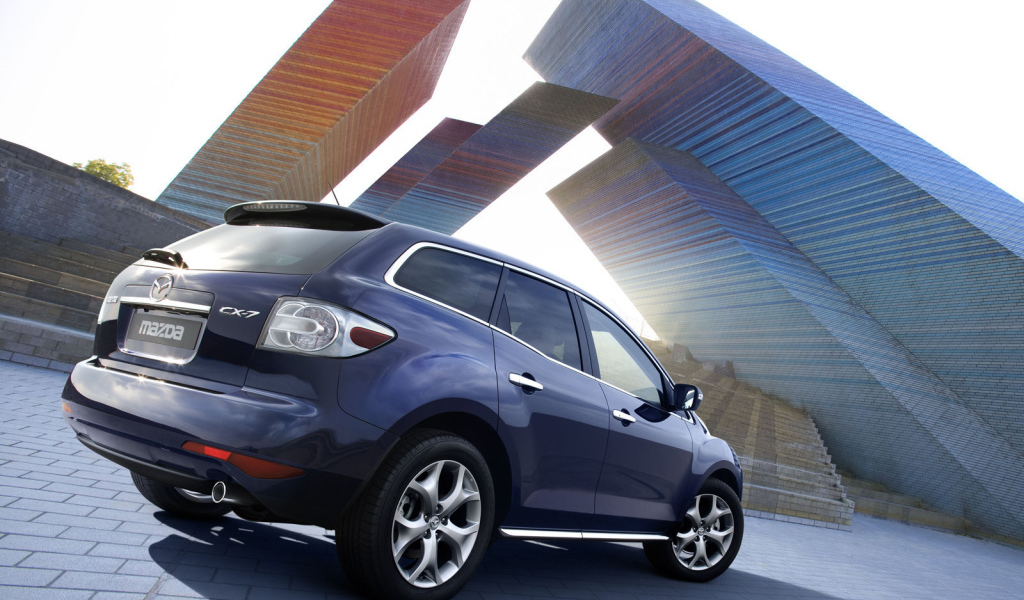 Дизайн автомобиля Mazda CX 7