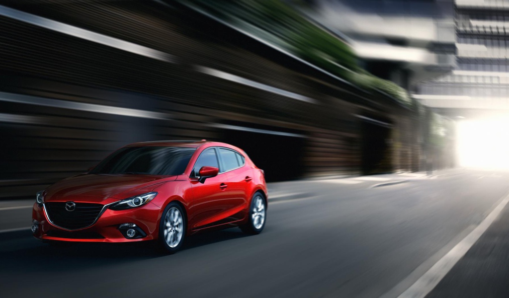 Новый автомобиль Mazda 3 2014