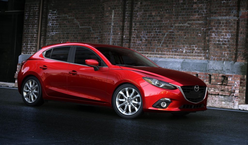 Тест драйв автомобиля Mazda 3 2014