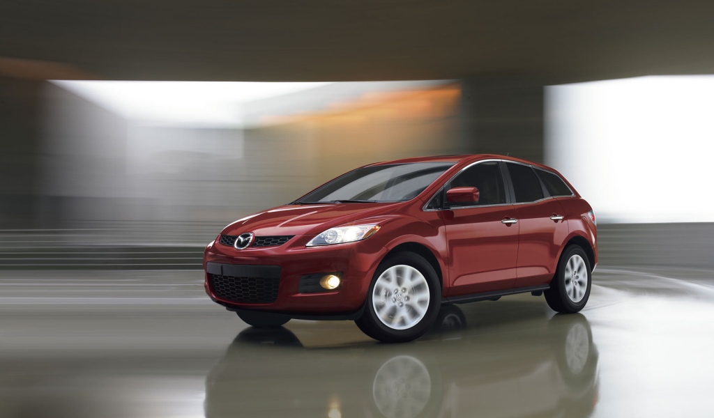 Новая машина Mazda CX 7