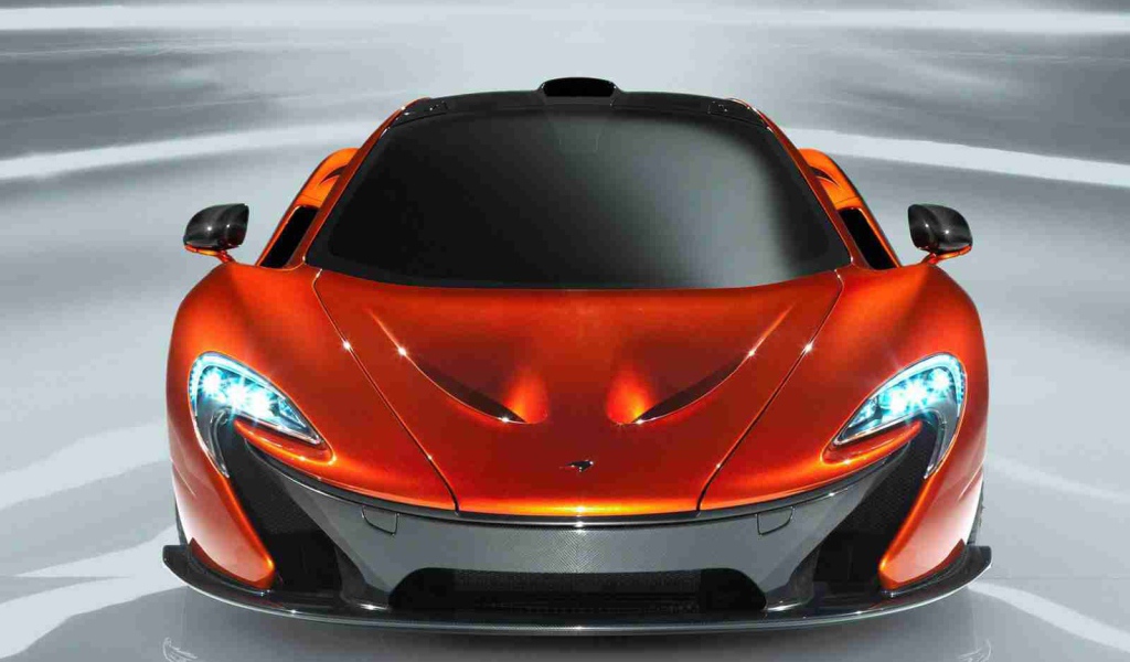 Автомобиль марки McLaren модели P1 2014