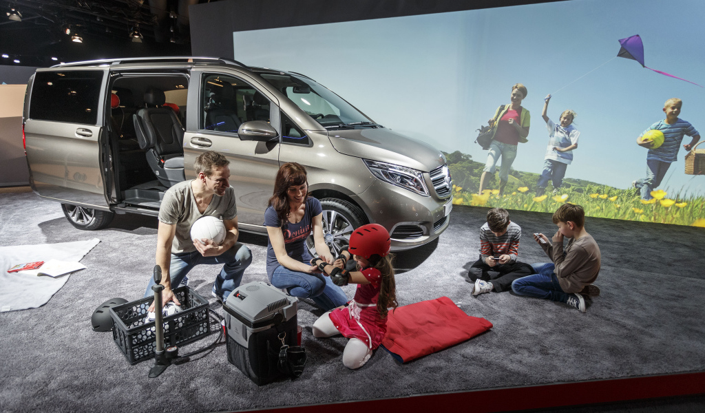 Дизайн автомобиля Mercedes V-Class 2014