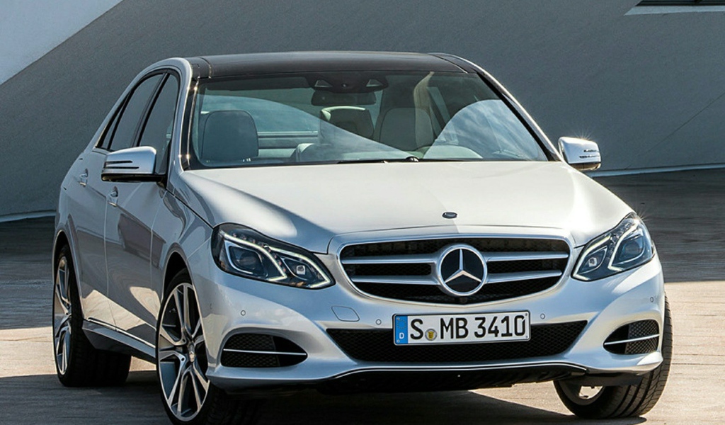 Новая машина Mercedes C-Class 2014