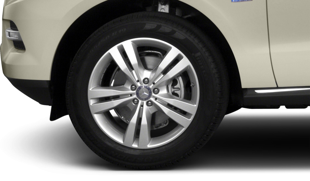 Тест драйв автомобиля Mercedes V-Class 2014