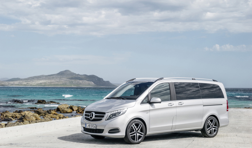 Надежный автомобиль Mercedes V-Class 2014
