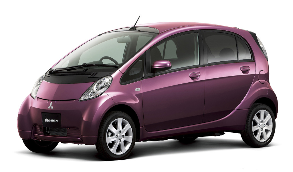 Красивый автомобиль Mitsubishi Electric