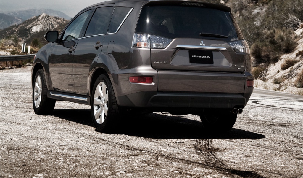 Надежная машина Mitsubishi Outlander