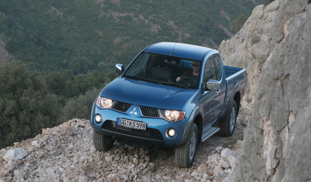 Тест драйв автомобиля Mitsubishi L200