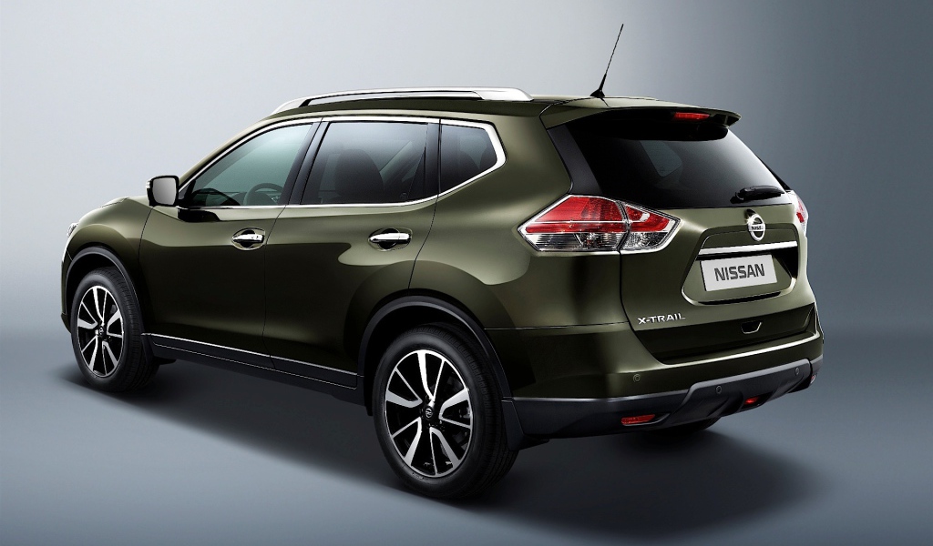 Красивый автомобиль Nissan X-Trail