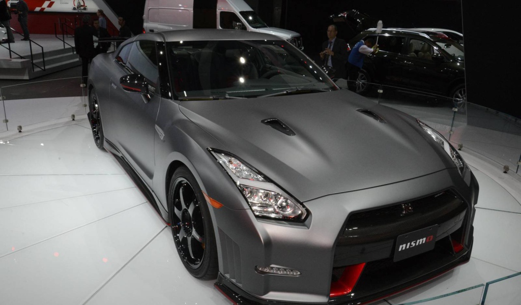 Новый автомобиль Nissan GT-R Nismo 2014