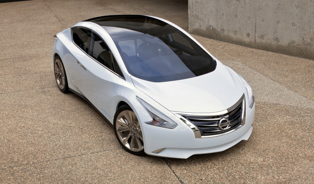 Ниссан со стеклянной крышей