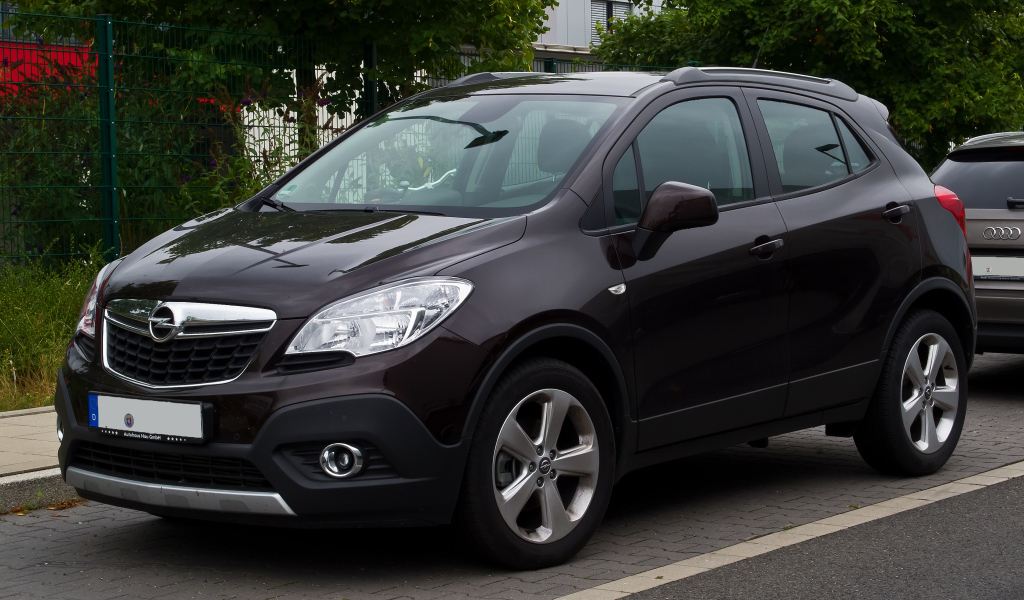 Автомобиль марки Opel  модели Mokka