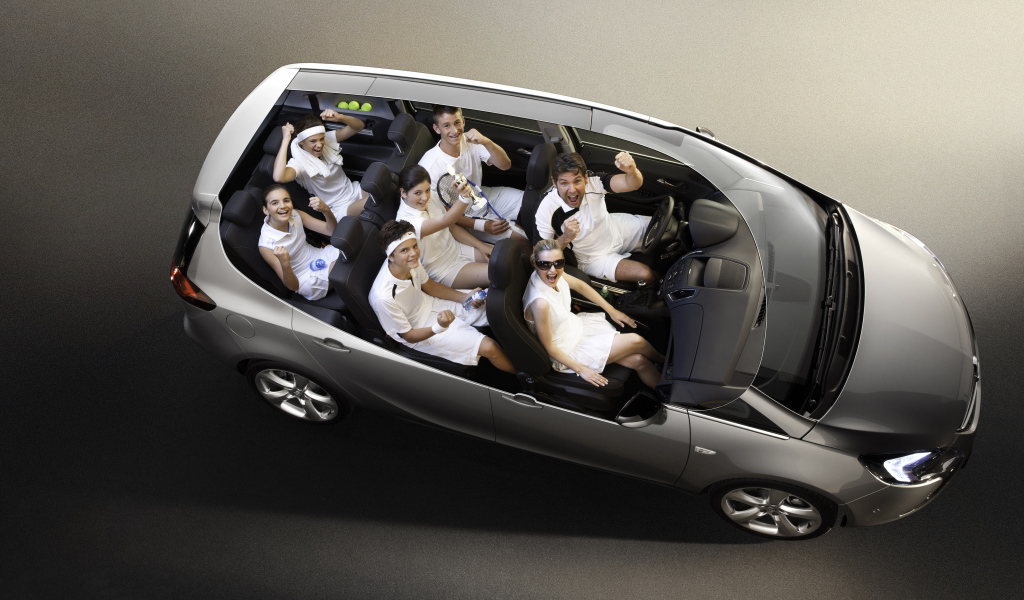 Новый автомобиль Opel Zafira