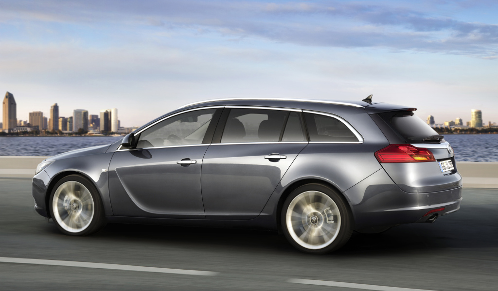 Дизайн автомобиля Opel Insignia
