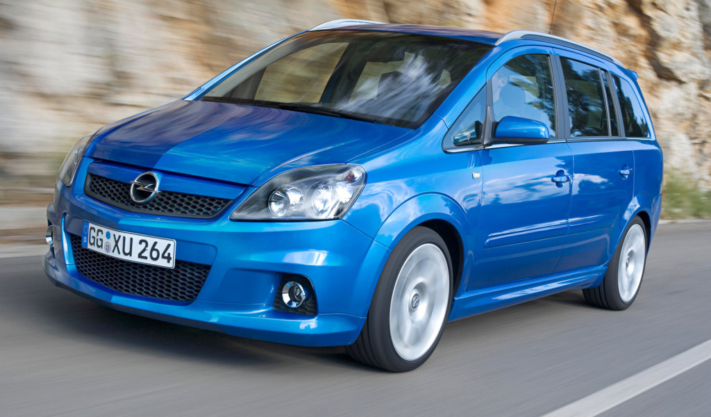 Надежная машина Opel Zafira