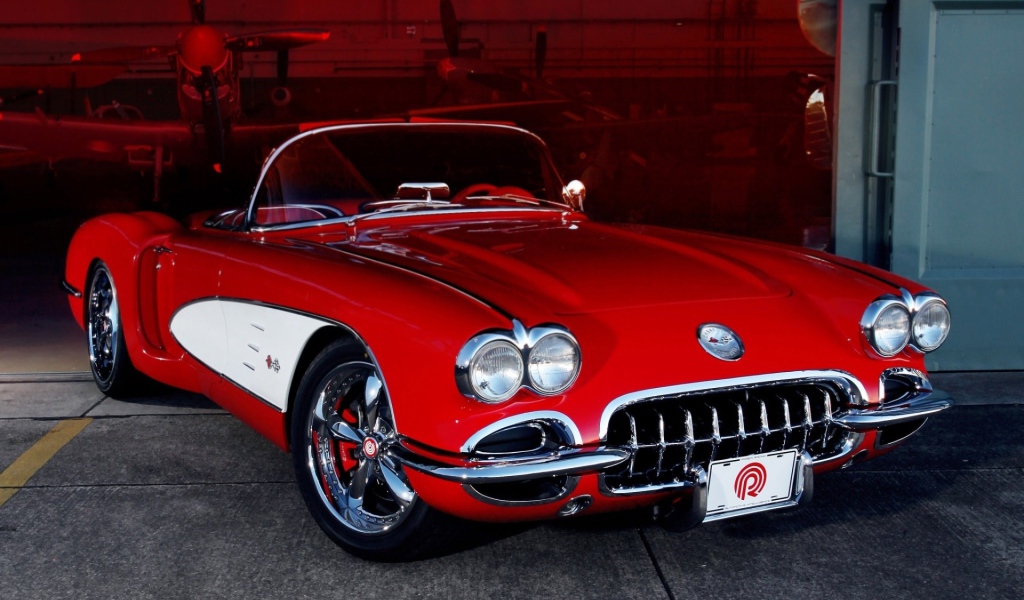 Красный кабриолет