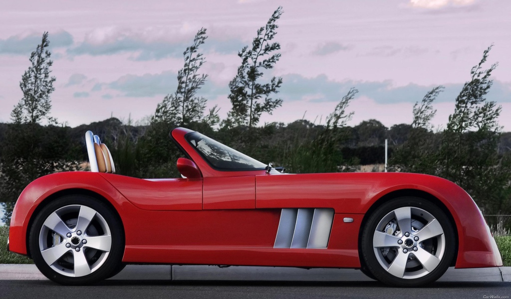 Красный автомобиль