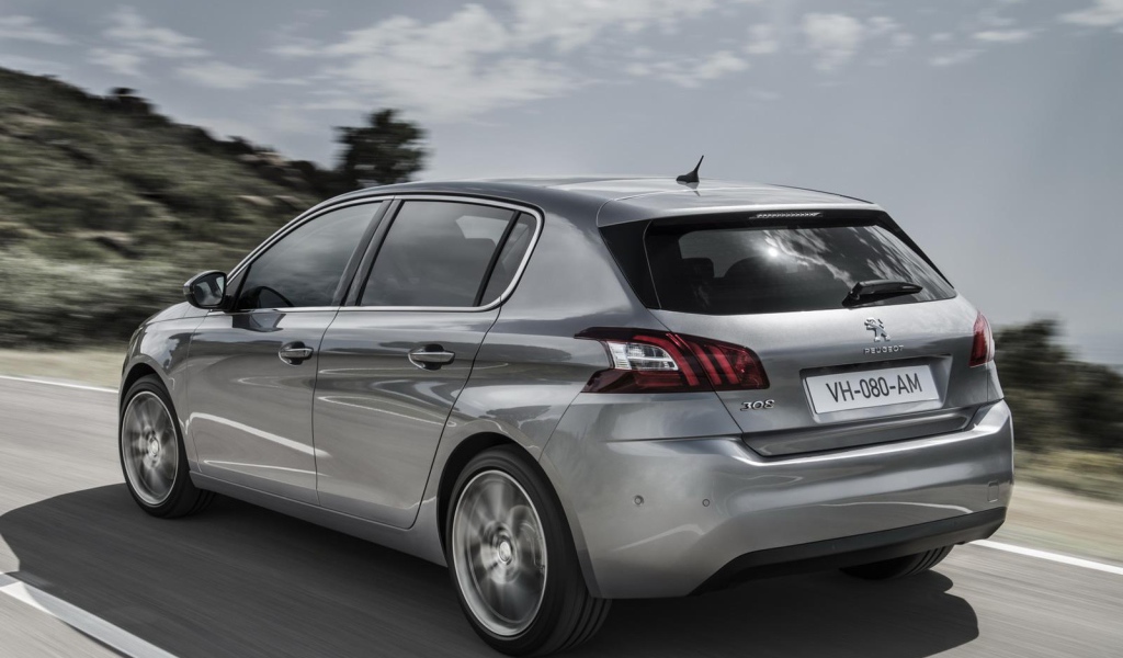 Стремительный Peugeot 308