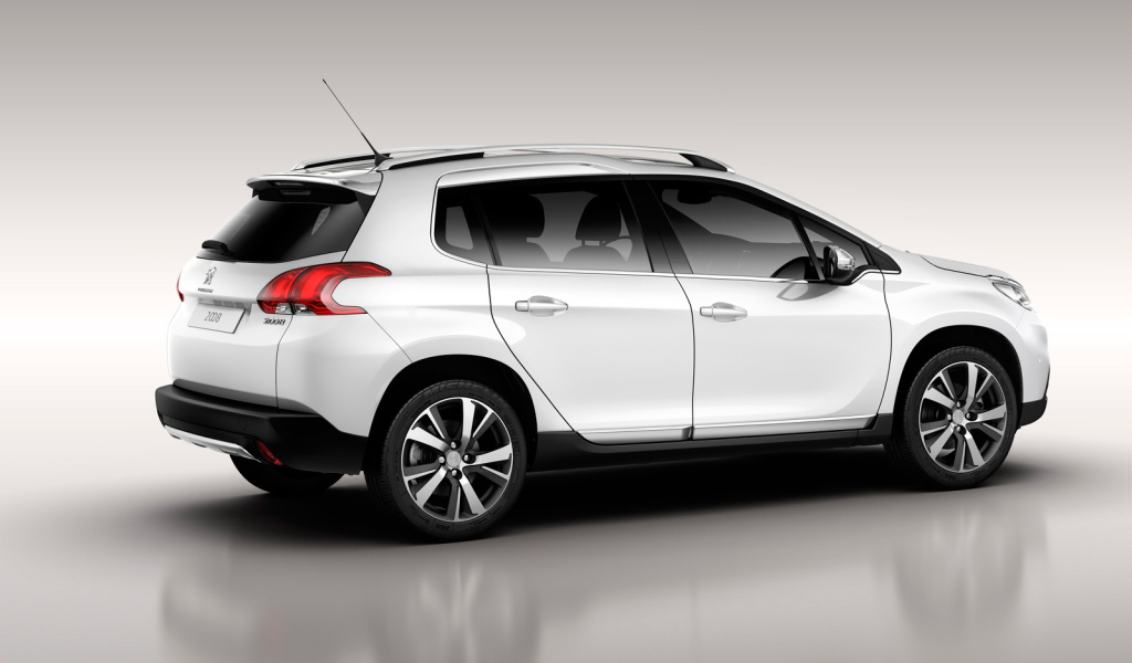 Тест драйв автомобиля Peugeot 6008 2014 года