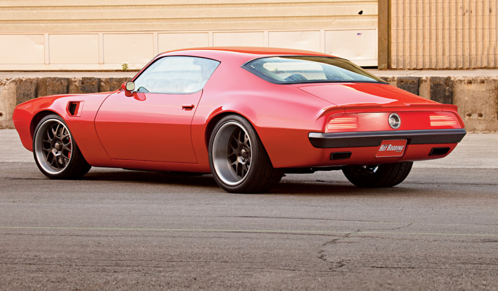 Новый автомобиль Pontiac Trans Am