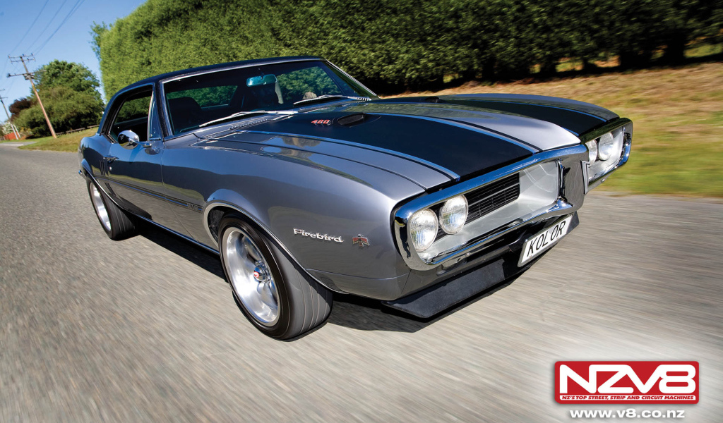 Надежный автомобиль Pontiac Firebird