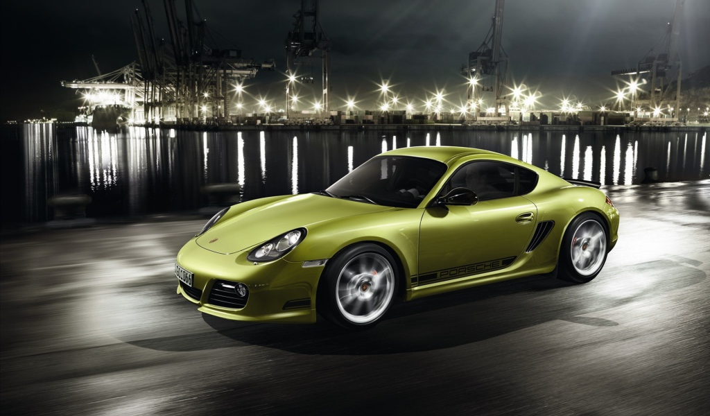 Зеленый Porsche Cayman R