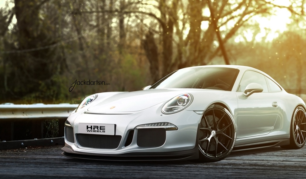 Белый Porsche 911 gt3