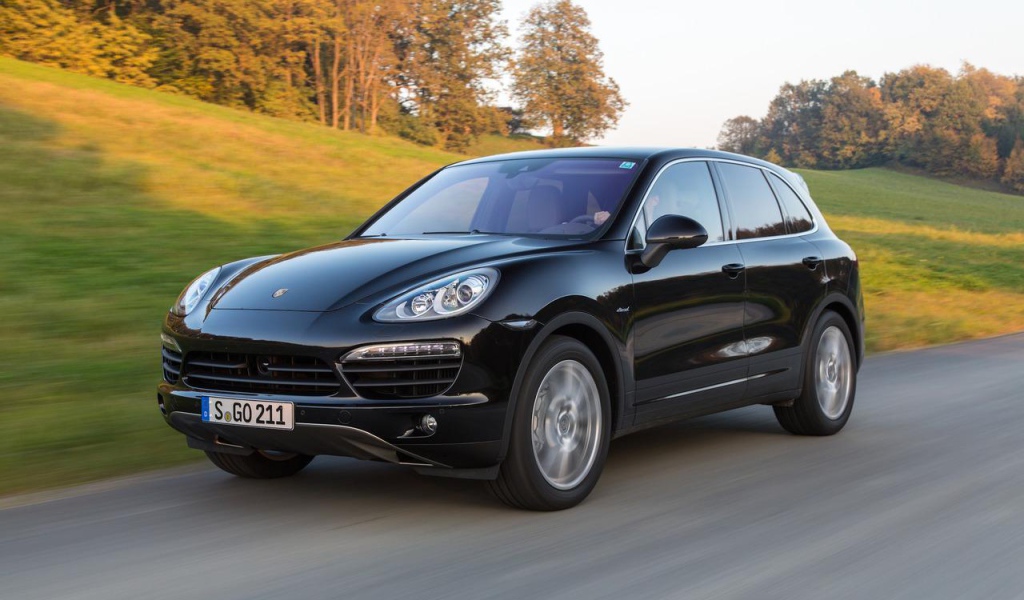 Porsche Cayenne в дороге