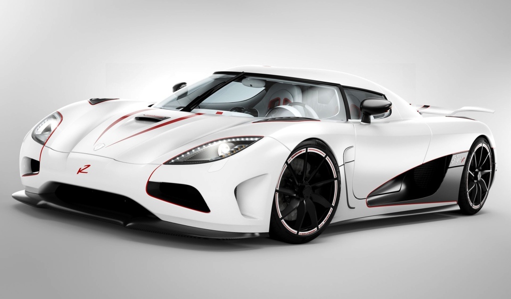 Автомобиль Koenigsegg Agera