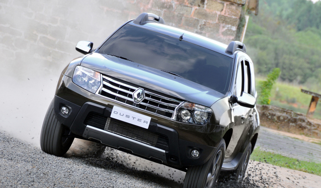 Красивый автомобиль Renault Duster