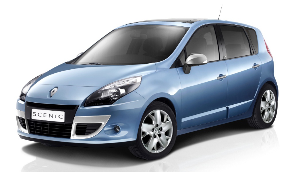 Красивый автомобиль Renault Scenic