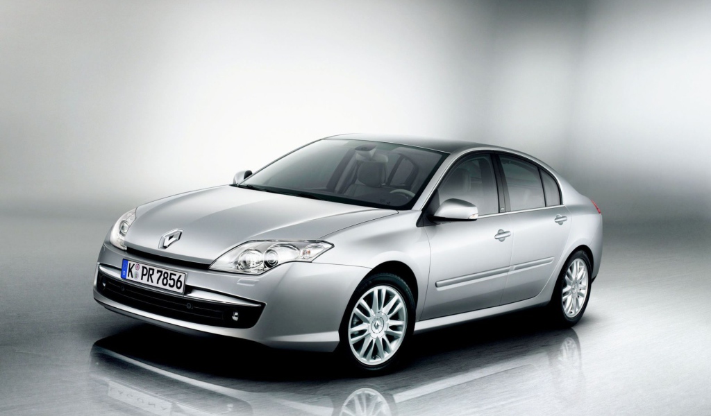 Фото автомобиля Renault Laguna
