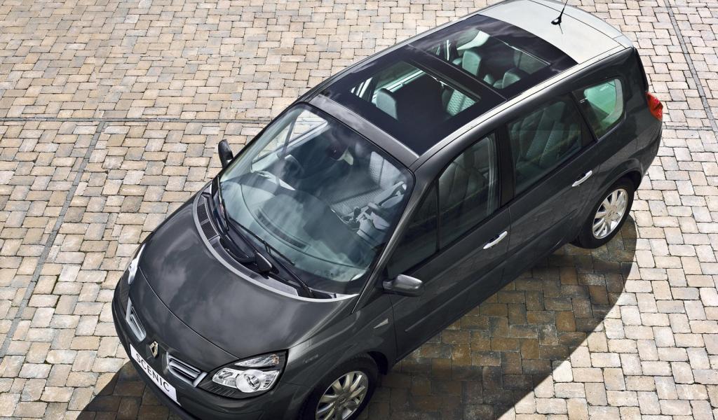 Надежная машина Renault Scenic