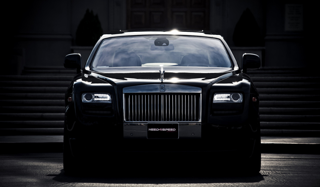 Надежная машина Rolls Royce Ghost