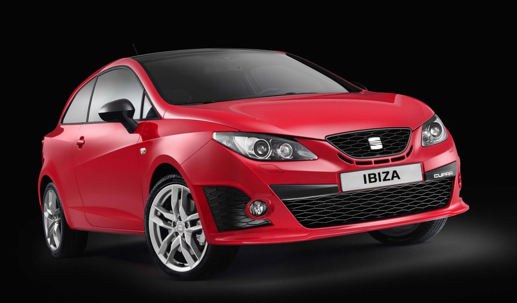 Красивый автомобиль Seat Ibiza