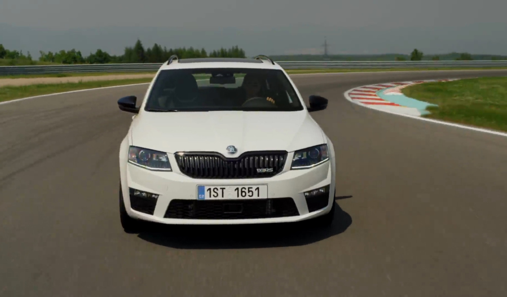 Новый автомобиль Skoda Octavia 2014